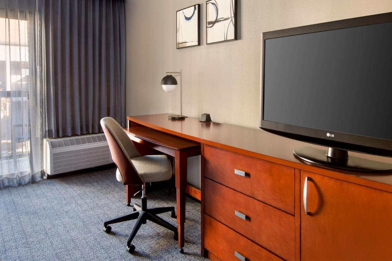 Courtyard By Marriott Westchester County Tarrytown