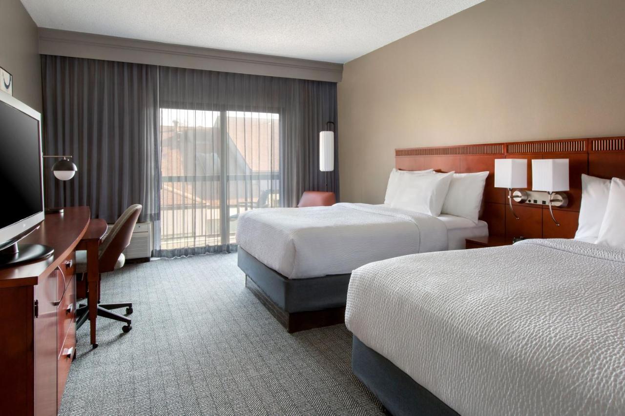 Courtyard By Marriott Westchester County Hotel 3*
