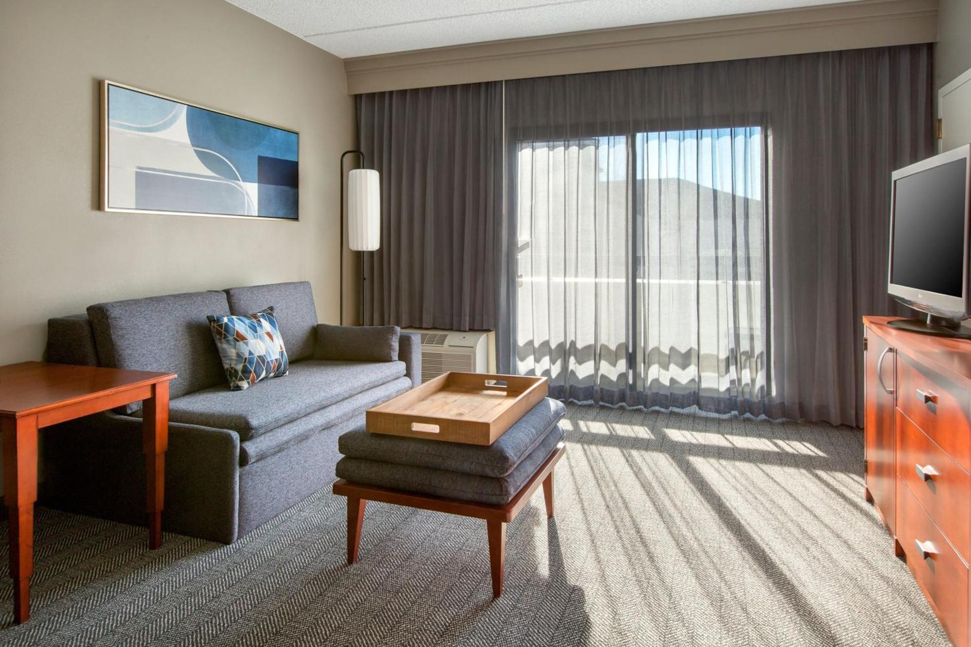 Courtyard By Marriott Westchester County Tarrytown