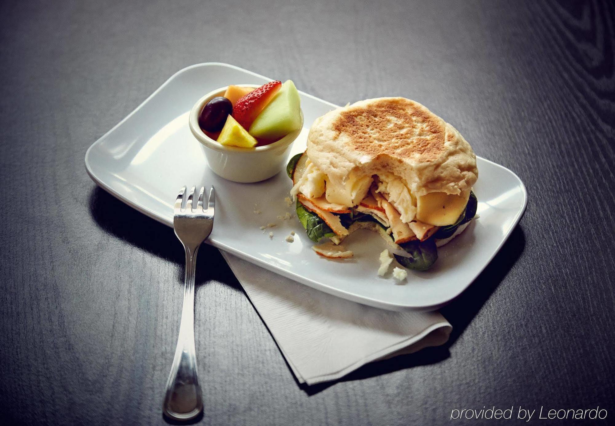 Courtyard By Marriott Westchester County 3*