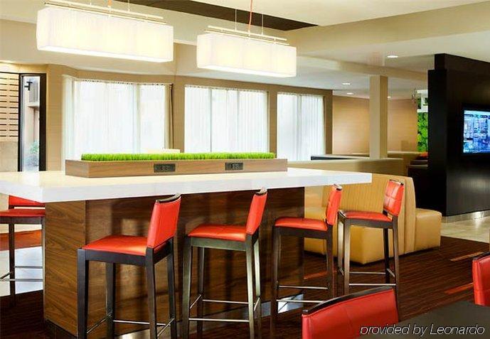 Courtyard By Marriott Westchester County 3*
